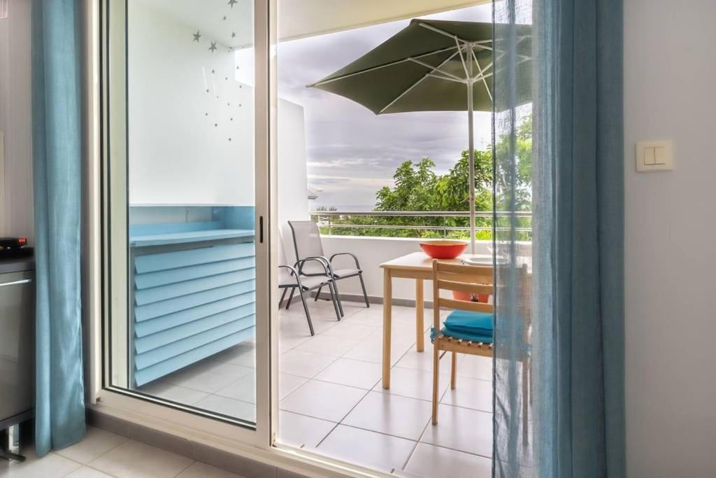 Flamboyant - Studio 2 Personnes Avec Lit De Qualite Hoteliere Separable Pour Couple Ou Amis Avec Tres Belle Terrasse A 12 Min A Pied Ou 4 Min En Voiture Du Lagon De L'Ermitage - St Gilles Les Bains La Saline Les Bains Exterior photo