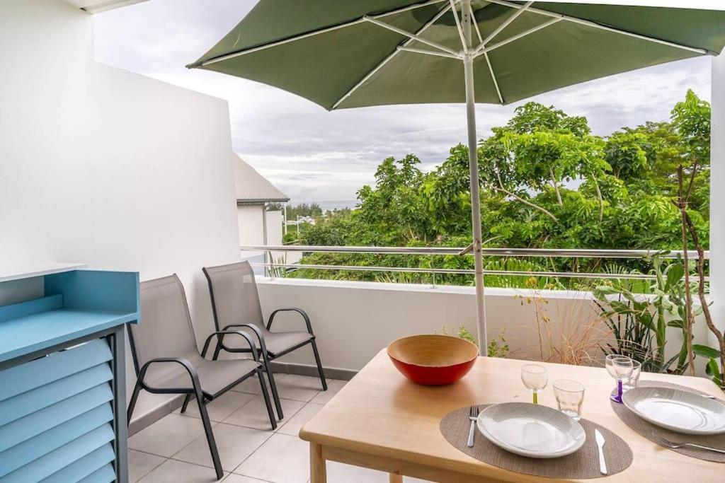 Flamboyant - Studio 2 Personnes Avec Lit De Qualite Hoteliere Separable Pour Couple Ou Amis Avec Tres Belle Terrasse A 12 Min A Pied Ou 4 Min En Voiture Du Lagon De L'Ermitage - St Gilles Les Bains La Saline Les Bains Exterior photo